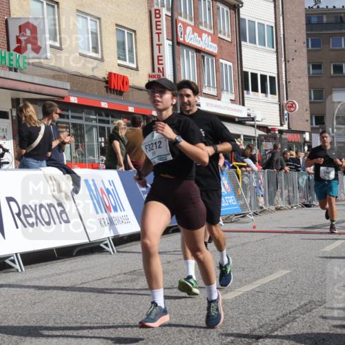 15.09.2024 - PSD Bank Halbmarathon Michael Strokosch http://msf.ph/oto/7067350 15.09.2024 12:02:06 Ziel 1286, 1310, 1779, 1826, 1906, 1963, 2012, 2069, 2159, 2736, 2740, 2792, 2909, 2927, 2992, 3212, 3484 meine-sportfotos.de