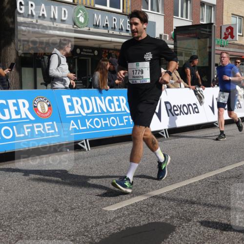 15.09.2024 - PSD Bank Halbmarathon Michael Strokosch http://msf.ph/oto/7067359 15.09.2024 12:02:07 Ziel 1286, 1310, 1779, 1826, 1906, 1963, 2012, 2026, 2069, 2159, 2736, 2740, 2792, 2909, 2992, 3212, 3484 meine-sportfotos.de