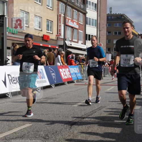 15.09.2024 - PSD Bank Halbmarathon Michael Strokosch http://msf.ph/oto/7067371 15.09.2024 12:02:09 Ziel 1286, 1310, 1779, 1826, 1906, 1963, 2026, 2069, 2159, 2180, 2754, 2909, 3172, 3212 meine-sportfotos.de