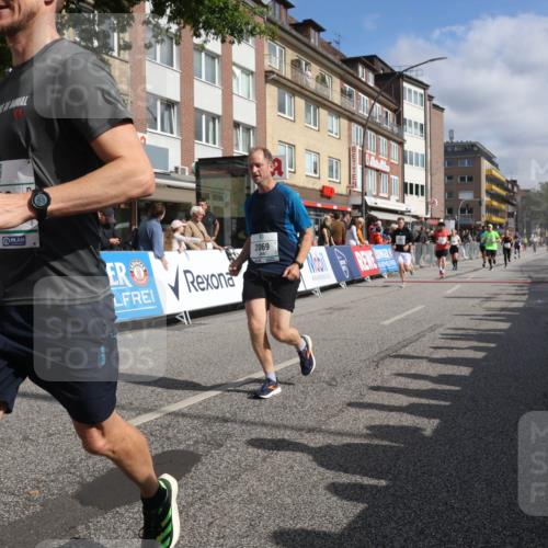15.09.2024 - PSD Bank Halbmarathon Michael Strokosch http://msf.ph/oto/7067381 15.09.2024 12:02:11 Ziel 1286, 1310, 1779, 1826, 1906, 1963, 2026, 2069, 2159, 2180, 2754, 3172, 3212 meine-sportfotos.de