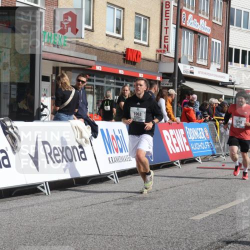 15.09.2024 - PSD Bank Halbmarathon Michael Strokosch http://msf.ph/oto/7067387 15.09.2024 12:02:12 Ziel 1286, 1310, 1779, 1826, 1906, 1963, 2026, 2069, 2159, 2180, 2754, 3172, 3212 meine-sportfotos.de