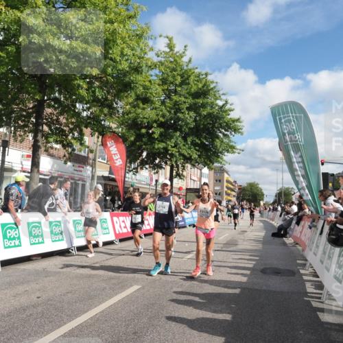 15.09.2024 - PSD Bank Halbmarathon Miley Keyser http://msf.ph/oto/7067409 15.09.2024 12:18:35 Ziel 1713, 1853, 2154, 2266, 2450, 3064, 3093, 3136, 3141, 3453, 3454, 3472, 3533 meine-sportfotos.de