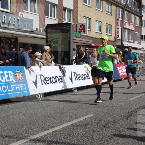 15.09.2024 - PSD Bank Halbmarathon Michael Strokosch http://msf.ph/oto/7067412 15.09.2024 12:02:16 Ziel 1310, 1779, 1826, 1906, 1963, 2026, 2069, 2159, 2180, 2245, 2754, 3172, 3212, 3522 meine-sportfotos.de