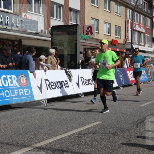 15.09.2024 - PSD Bank Halbmarathon Michael Strokosch http://msf.ph/oto/7067414 15.09.2024 12:02:16 Ziel 1310, 1779, 1826, 1906, 1963, 2026, 2069, 2159, 2180, 2245, 2754, 3172, 3212, 3522 meine-sportfotos.de