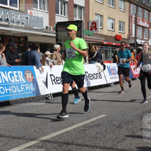 15.09.2024 - PSD Bank Halbmarathon Michael Strokosch http://msf.ph/oto/7067419 15.09.2024 12:02:17 Ziel 1310, 1779, 1826, 1906, 1963, 2026, 2069, 2159, 2180, 2245, 2754, 2800, 3172, 3522 meine-sportfotos.de
