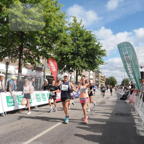 15.09.2024 - PSD Bank Halbmarathon Miley Keyser http://msf.ph/oto/7067423 15.09.2024 12:18:35 Ziel 1713, 1853, 2154, 2266, 2450, 3064, 3093, 3136, 3141, 3453, 3454, 3472, 3533 meine-sportfotos.de