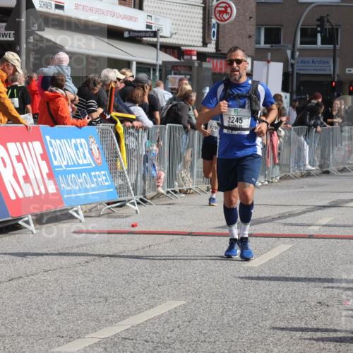 15.09.2024 - PSD Bank Halbmarathon Michael Strokosch http://msf.ph/oto/7067439 15.09.2024 12:02:20 Ziel 1310, 1906, 1963, 2026, 2069, 2180, 2200, 2245, 2754, 2800, 3172, 3522 meine-sportfotos.de