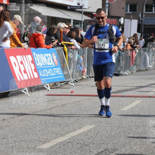 15.09.2024 - PSD Bank Halbmarathon Michael Strokosch http://msf.ph/oto/7067444 15.09.2024 12:02:21 Ziel 1310, 1551, 1963, 2026, 2069, 2180, 2200, 2245, 2754, 2800, 3172, 3369, 3522 meine-sportfotos.de