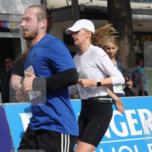 15.09.2024 - PSD Bank Halbmarathon Michael Strokosch http://msf.ph/oto/7067514 15.09.2024 12:02:32 Ziel 1551, 2200, 2245, 2544, 2800, 3369, 3522 meine-sportfotos.de