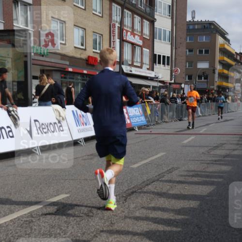 15.09.2024 - PSD Bank Halbmarathon Michael Strokosch http://msf.ph/oto/7067522 15.09.2024 12:02:35 Ziel 1466, 1551, 2200, 2544, 2800, 3369, 3522 meine-sportfotos.de