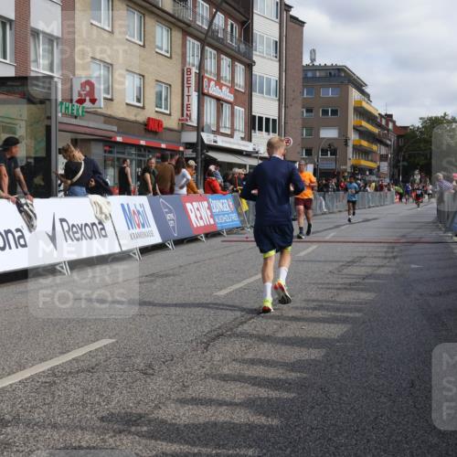 15.09.2024 - PSD Bank Halbmarathon Michael Strokosch http://msf.ph/oto/7067528 15.09.2024 12:02:36 Ziel 1466, 1551, 2200, 2544, 2800, 3369, 3522 meine-sportfotos.de