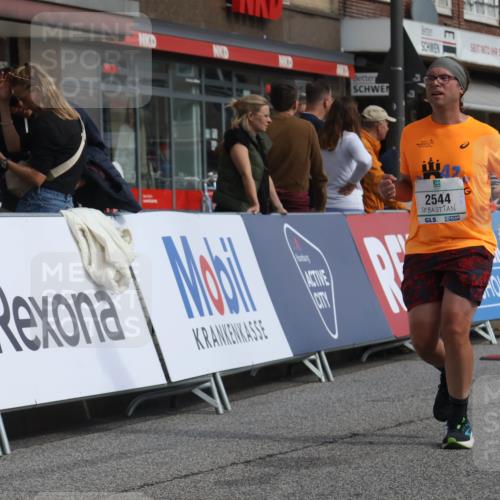 15.09.2024 - PSD Bank Halbmarathon Michael Strokosch http://msf.ph/oto/7067537 15.09.2024 12:02:39 Ziel 1466, 1551, 2544, 3369 meine-sportfotos.de