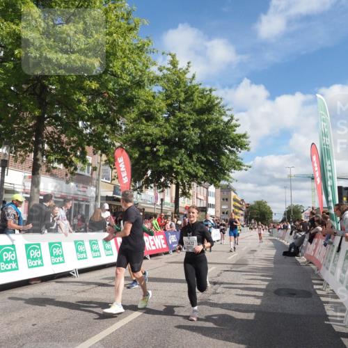 15.09.2024 - PSD Bank Halbmarathon Miley Keyser http://msf.ph/oto/7067541 15.09.2024 12:18:43 Ziel 802, 1713, 1853, 2016, 2023, 2086, 2154, 2232, 2266, 3093, 3094, 3136, 3141, 3221, 3453, 3454, 3472, 3533 meine-sportfotos.de