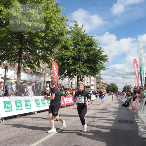 15.09.2024 - PSD Bank Halbmarathon Miley Keyser http://msf.ph/oto/7067546 15.09.2024 12:18:43 Ziel 802, 1713, 1853, 2016, 2023, 2086, 2154, 2232, 2266, 3093, 3094, 3136, 3141, 3221, 3453, 3454, 3472, 3533 meine-sportfotos.de