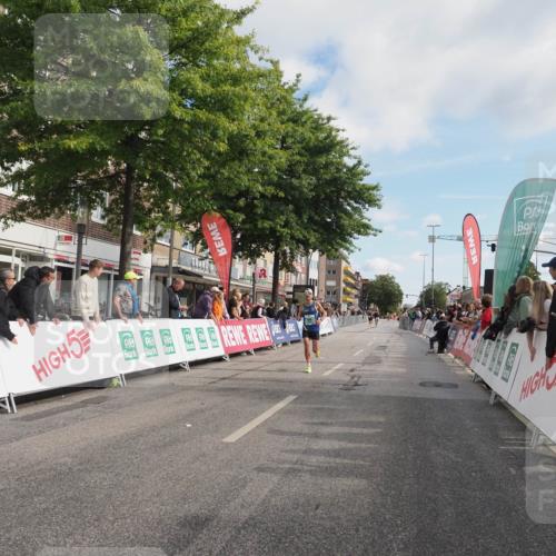 15.09.2024 - PSD Bank Halbmarathon Miley Keyser http://msf.ph/oto/7067549 15.09.2024 11:18:43 Ziel 420, 660, 1085 meine-sportfotos.de