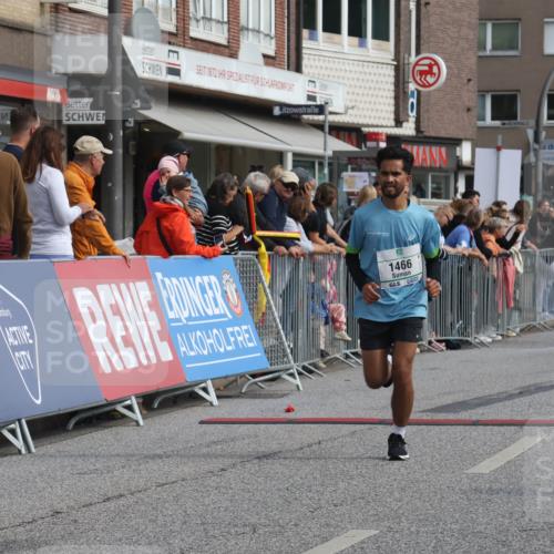 15.09.2024 - PSD Bank Halbmarathon Michael Strokosch http://msf.ph/oto/7067562 15.09.2024 12:02:41 Ziel 1466, 1551, 2544, 3369 meine-sportfotos.de