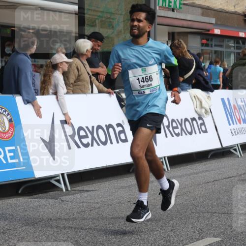 15.09.2024 - PSD Bank Halbmarathon Michael Strokosch http://msf.ph/oto/7067587 15.09.2024 12:02:44 Ziel 1466, 2060, 2544 meine-sportfotos.de