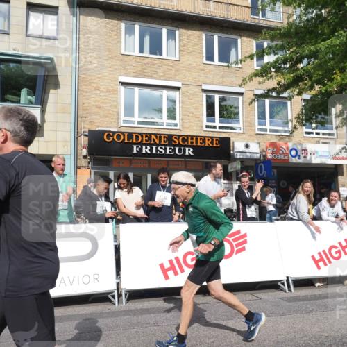 15.09.2024 - PSD Bank Halbmarathon Miley Keyser http://msf.ph/oto/7067615 15.09.2024 12:18:45 Ziel 802, 1853, 2016, 2023, 2086, 2154, 2232, 2266, 3094, 3136, 3141, 3221, 3453, 3454, 3472, 3533 meine-sportfotos.de