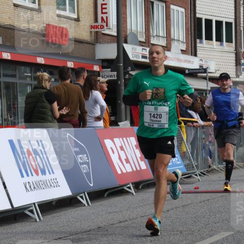 15.09.2024 - PSD Bank Halbmarathon Michael Strokosch http://msf.ph/oto/7067623 15.09.2024 12:02:54 Ziel 1420, 1466, 1658, 1722, 2060, 2155, 2764, 3011 meine-sportfotos.de
