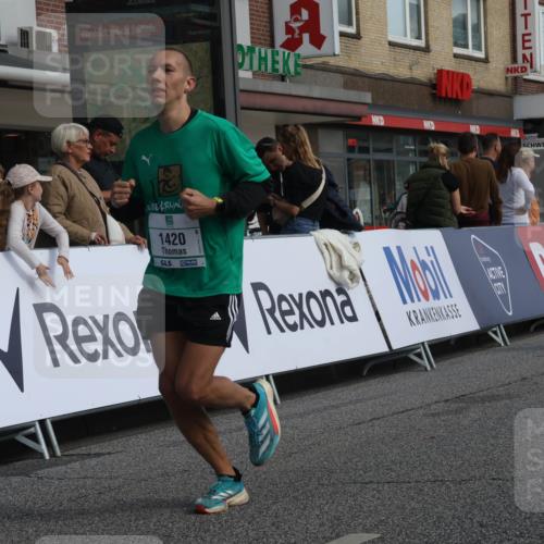 15.09.2024 - PSD Bank Halbmarathon Michael Strokosch http://msf.ph/oto/7067634 15.09.2024 12:02:55 Ziel 1420, 1658, 1722, 2060, 2155, 2764, 3011 meine-sportfotos.de