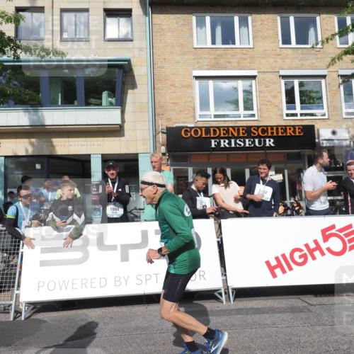 15.09.2024 - PSD Bank Halbmarathon Miley Keyser http://msf.ph/oto/7067635 15.09.2024 12:18:46 Ziel 802, 1853, 2016, 2023, 2086, 2154, 2232, 2266, 3094, 3136, 3141, 3221, 3453, 3454, 3472, 3533 meine-sportfotos.de