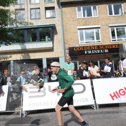 15.09.2024 - PSD Bank Halbmarathon Miley Keyser http://msf.ph/oto/7067640 15.09.2024 12:18:46 Ziel 802, 1853, 2016, 2023, 2086, 2154, 2232, 2266, 3094, 3136, 3141, 3221, 3453, 3454, 3472, 3533 meine-sportfotos.de