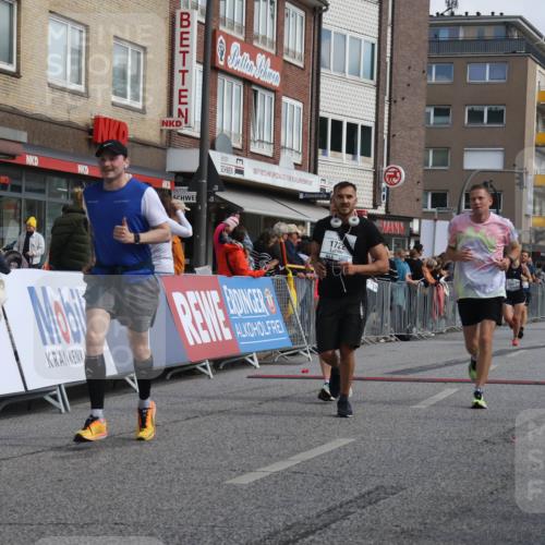 15.09.2024 - PSD Bank Halbmarathon Michael Strokosch http://msf.ph/oto/7067641 15.09.2024 12:02:57 Ziel 1420, 1658, 1722, 2037, 2060, 2155, 2764, 3011 meine-sportfotos.de