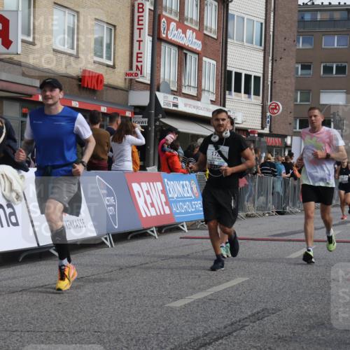 15.09.2024 - PSD Bank Halbmarathon Michael Strokosch http://msf.ph/oto/7067646 15.09.2024 12:02:57 Ziel 1420, 1658, 1722, 2037, 2060, 2155, 2764, 3011 meine-sportfotos.de