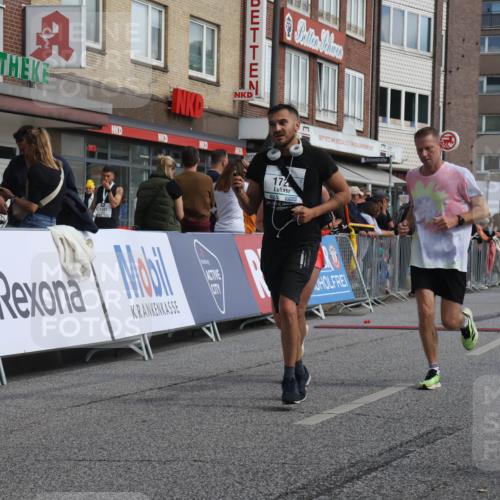 15.09.2024 - PSD Bank Halbmarathon Michael Strokosch http://msf.ph/oto/7067654 15.09.2024 12:02:58 Ziel 1420, 1658, 1722, 1740, 2037, 2060, 2155, 2417, 2764, 3011 meine-sportfotos.de
