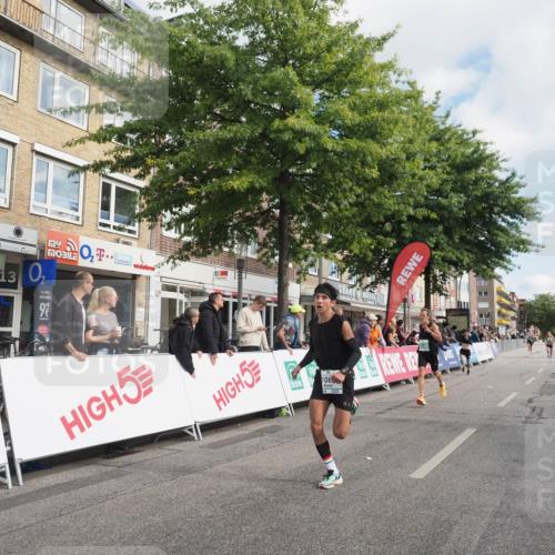 15.09.2024 - PSD Bank Halbmarathon Miley Keyser http://msf.ph/oto/7067656 15.09.2024 11:18:54 Ziel 420, 584, 849, 866, 1066, 1085 meine-sportfotos.de