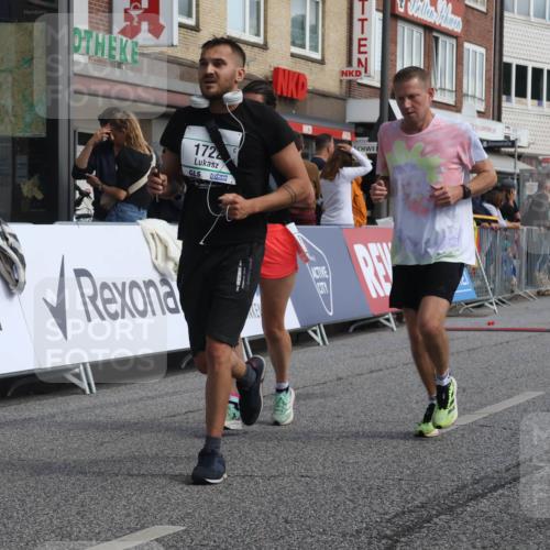 15.09.2024 - PSD Bank Halbmarathon Michael Strokosch http://msf.ph/oto/7067661 15.09.2024 12:02:59 Ziel 1420, 1658, 1722, 1740, 2037, 2060, 2155, 2417, 2764, 3011 meine-sportfotos.de