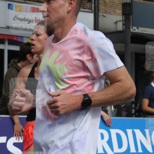 15.09.2024 - PSD Bank Halbmarathon Michael Strokosch http://msf.ph/oto/7067679 15.09.2024 12:03:01 Ziel 1420, 1658, 1722, 1740, 2037, 2060, 2155, 2417, 2764, 3011 meine-sportfotos.de