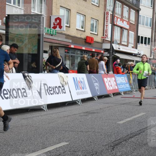15.09.2024 - PSD Bank Halbmarathon Michael Strokosch http://msf.ph/oto/7067704 15.09.2024 12:03:05 Ziel 1420, 1658, 1722, 1740, 2037, 2155, 2417, 2548, 2764, 3011 meine-sportfotos.de