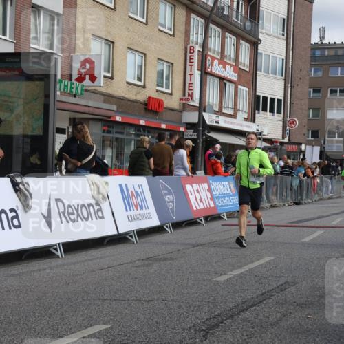 15.09.2024 - PSD Bank Halbmarathon Michael Strokosch http://msf.ph/oto/7067706 15.09.2024 12:03:05 Ziel 1420, 1658, 1722, 1740, 2037, 2155, 2417, 2548, 2764, 3011 meine-sportfotos.de