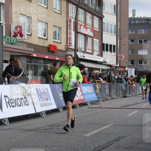 15.09.2024 - PSD Bank Halbmarathon Michael Strokosch http://msf.ph/oto/7067709 15.09.2024 12:03:06 Ziel 1420, 1658, 1722, 1740, 2037, 2155, 2417, 2548, 2759, 2764, 3011 meine-sportfotos.de