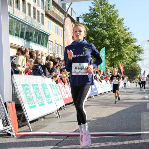 15.09.2024 - PSD Bank Halbmarathon Strokosch-Dieckow http://msf.ph/oto/7067712 15.09.2024 10:27:27 Ziel 18, 48, 75, 82, 87, 136, 139, 167, 198, 210, 219, 268, 270, 272, 294 meine-sportfotos.de