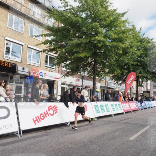 15.09.2024 - PSD Bank Halbmarathon Miley Keyser http://msf.ph/oto/7067729 15.09.2024 11:18:57 Ziel 420, 584, 849, 866, 1066, 1085 meine-sportfotos.de