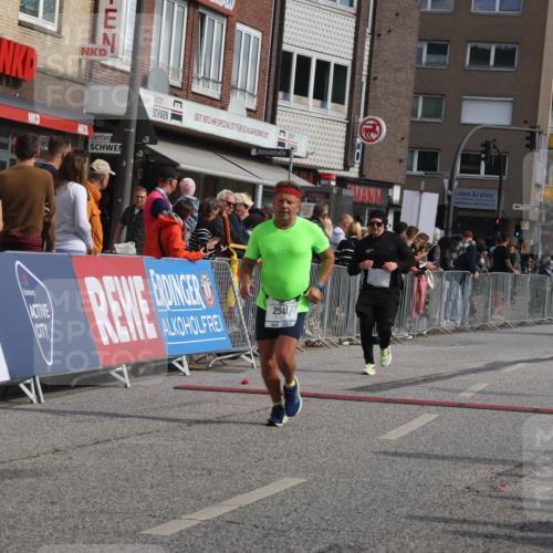 15.09.2024 - PSD Bank Halbmarathon Michael Strokosch http://msf.ph/oto/7067742 15.09.2024 12:03:11 Ziel 1740, 2037, 2417, 2548, 2759, 3011 meine-sportfotos.de
