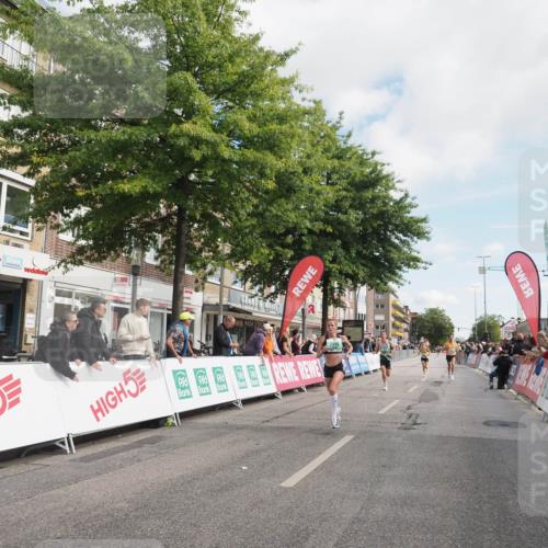 15.09.2024 - PSD Bank Halbmarathon Miley Keyser http://msf.ph/oto/7067753 15.09.2024 11:18:58 Ziel 420, 584, 849, 866, 1066, 1085 meine-sportfotos.de