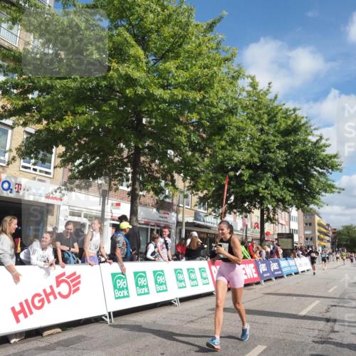 15.09.2024 - PSD Bank Halbmarathon Miley Keyser http://msf.ph/oto/7067755 15.09.2024 12:18:51 Ziel 802, 1853, 2016, 2023, 2086, 2149, 2154, 2232, 2266, 2821, 3094, 3136, 3221, 3472, 3533 meine-sportfotos.de