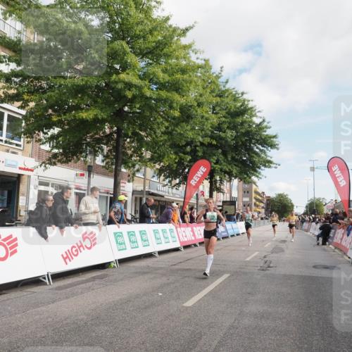 15.09.2024 - PSD Bank Halbmarathon Miley Keyser http://msf.ph/oto/7067757 15.09.2024 11:18:59 Ziel 420, 584, 849, 866, 1066, 1085 meine-sportfotos.de