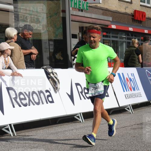 15.09.2024 - PSD Bank Halbmarathon Michael Strokosch http://msf.ph/oto/7067761 15.09.2024 12:03:13 Ziel 1740, 1944, 2037, 2062, 2417, 2548, 2759, 3011 meine-sportfotos.de