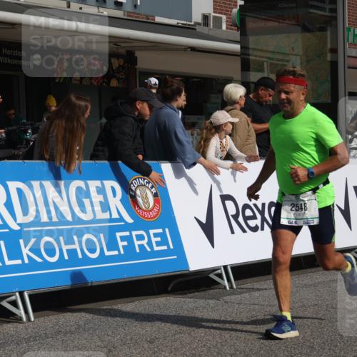 15.09.2024 - PSD Bank Halbmarathon Michael Strokosch http://msf.ph/oto/7067765 15.09.2024 12:03:13 Ziel 1740, 1944, 2037, 2062, 2417, 2548, 2759, 3011 meine-sportfotos.de