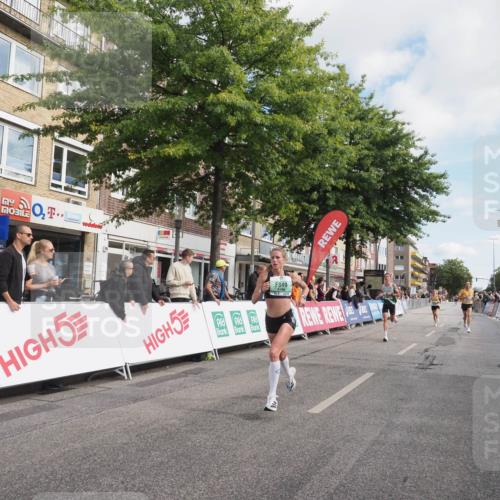 15.09.2024 - PSD Bank Halbmarathon Miley Keyser http://msf.ph/oto/7067770 15.09.2024 11:18:59 Ziel 420, 584, 849, 866, 1066, 1085 meine-sportfotos.de