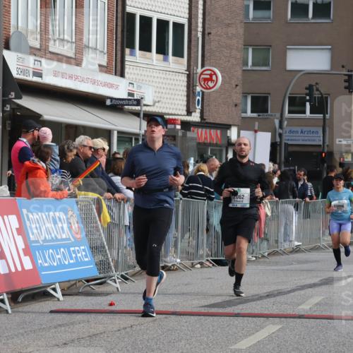 15.09.2024 - PSD Bank Halbmarathon Michael Strokosch http://msf.ph/oto/7067795 15.09.2024 12:03:18 Ziel 1740, 1944, 2062, 2417, 2548, 2759, 3056 meine-sportfotos.de