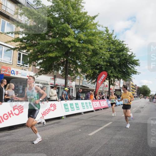 15.09.2024 - PSD Bank Halbmarathon Miley Keyser http://msf.ph/oto/7067816 15.09.2024 11:19:02 Ziel 420, 584, 640, 849, 866, 1066 meine-sportfotos.de