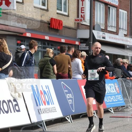 15.09.2024 - PSD Bank Halbmarathon Michael Strokosch http://msf.ph/oto/7067817 15.09.2024 12:03:21 Ziel 1944, 2062, 2548, 2759, 3056 meine-sportfotos.de