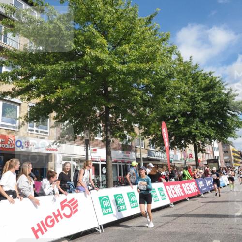 15.09.2024 - PSD Bank Halbmarathon Miley Keyser http://msf.ph/oto/7067823 15.09.2024 12:19:02 Ziel 1728, 1729, 2086, 2149, 2412, 2821, 3094, 3106, 3258, 3419, 3446, 3447, 3500, 3561 meine-sportfotos.de