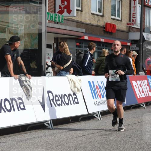 15.09.2024 - PSD Bank Halbmarathon Michael Strokosch http://msf.ph/oto/7067824 15.09.2024 12:03:21 Ziel 1944, 2062, 2548, 2759, 3056 meine-sportfotos.de