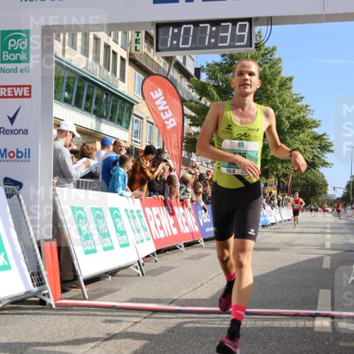 15.09.2024 - PSD Bank Halbmarathon Strokosch-Dieckow http://msf.ph/oto/7067835 15.09.2024 11:08:30 Ziel 403, 474, 475, 479, 491, 493 meine-sportfotos.de
